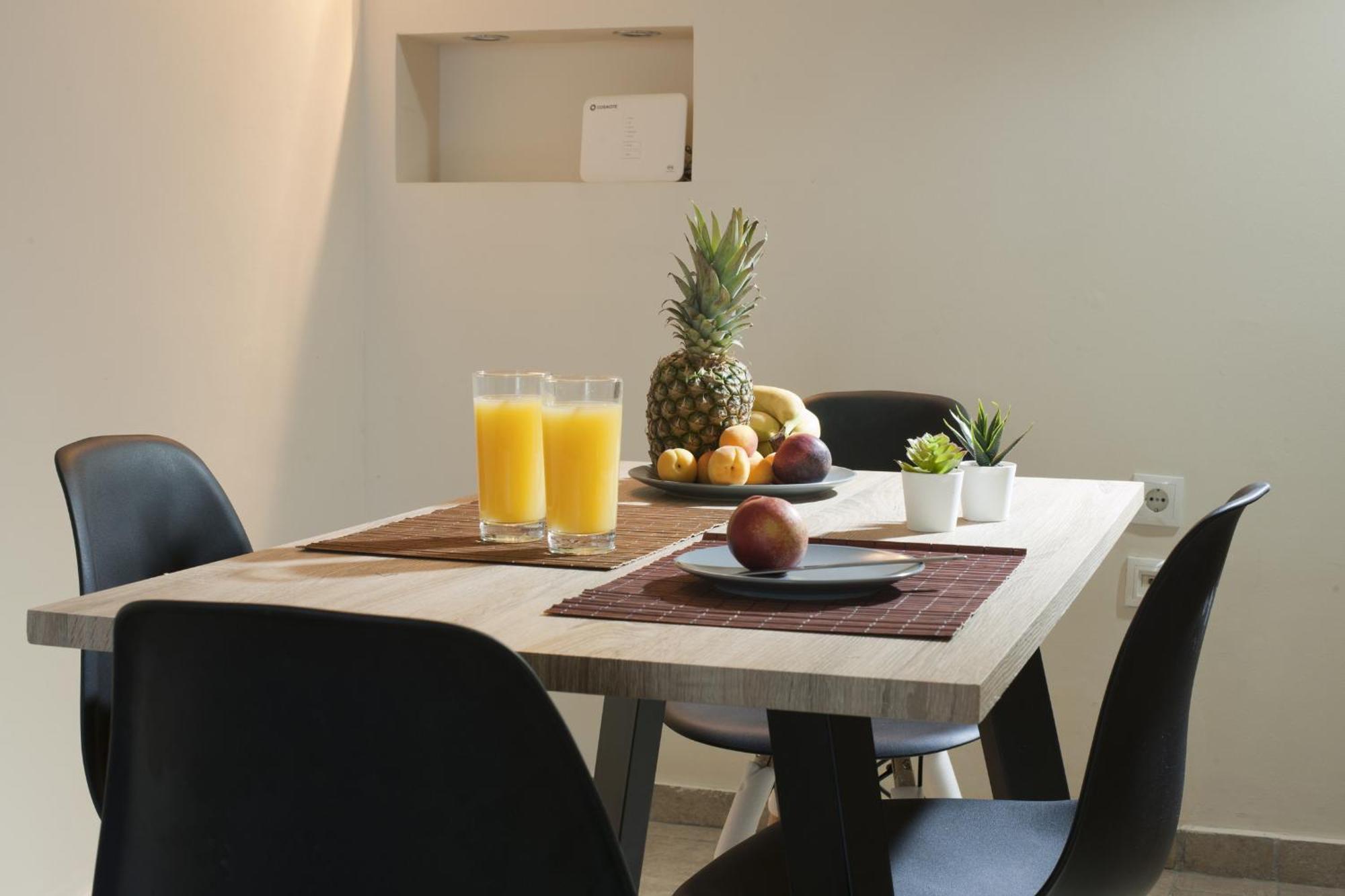 Comfortable Apartment At The Foot Of The Odeon Of Herodes Atticus Atenas Exterior foto
