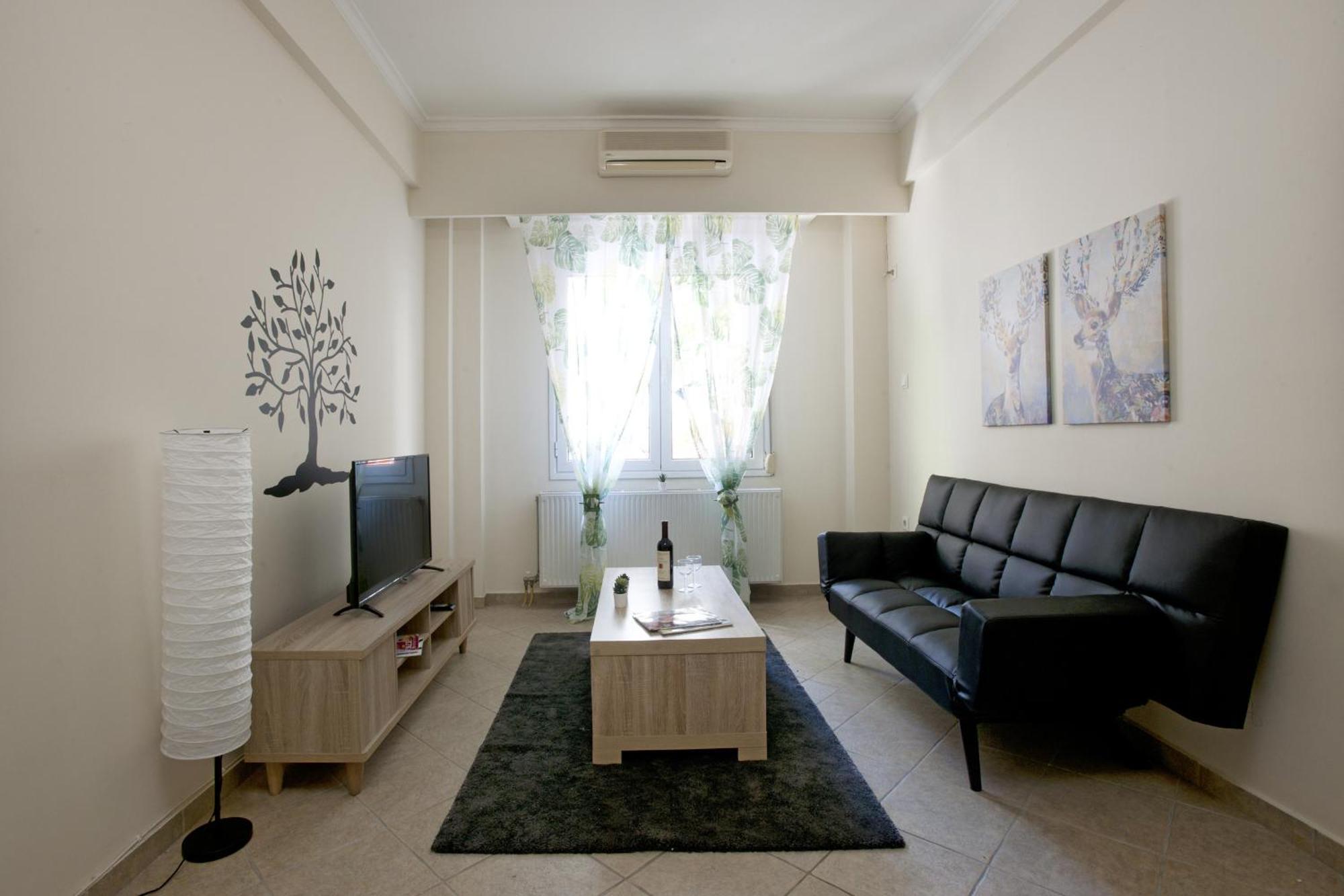 Comfortable Apartment At The Foot Of The Odeon Of Herodes Atticus Atenas Exterior foto